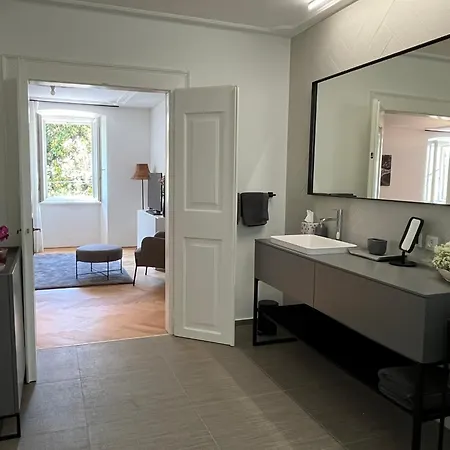 Magnolia Apartment